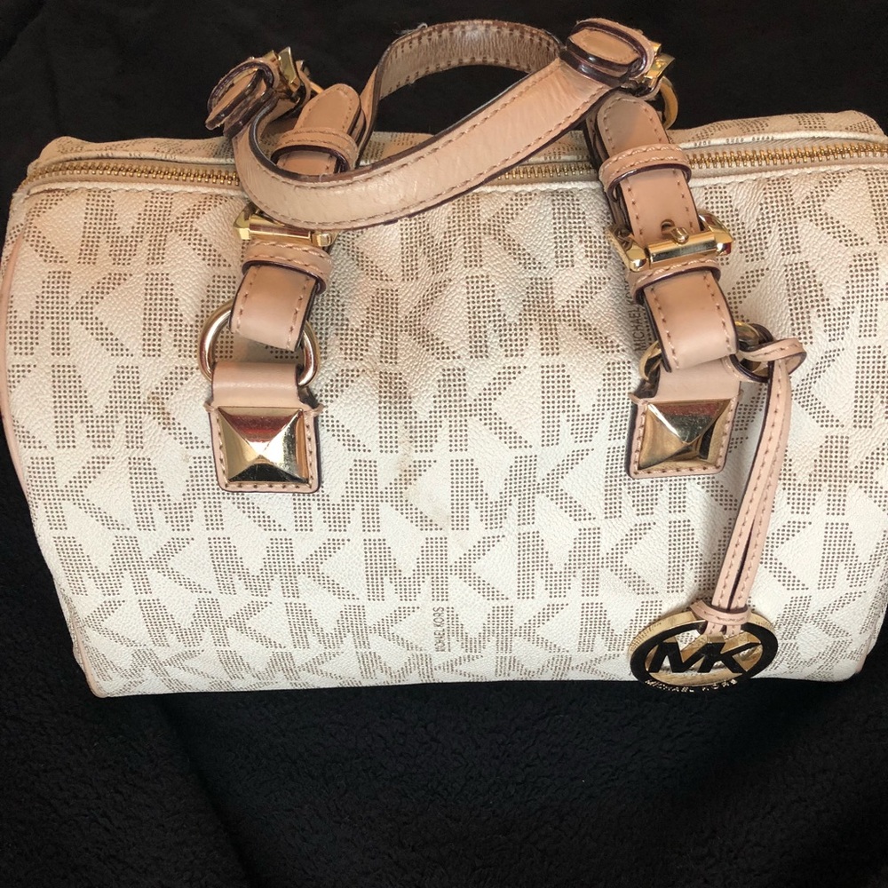 Michael Kors Medium Grayson Satchel